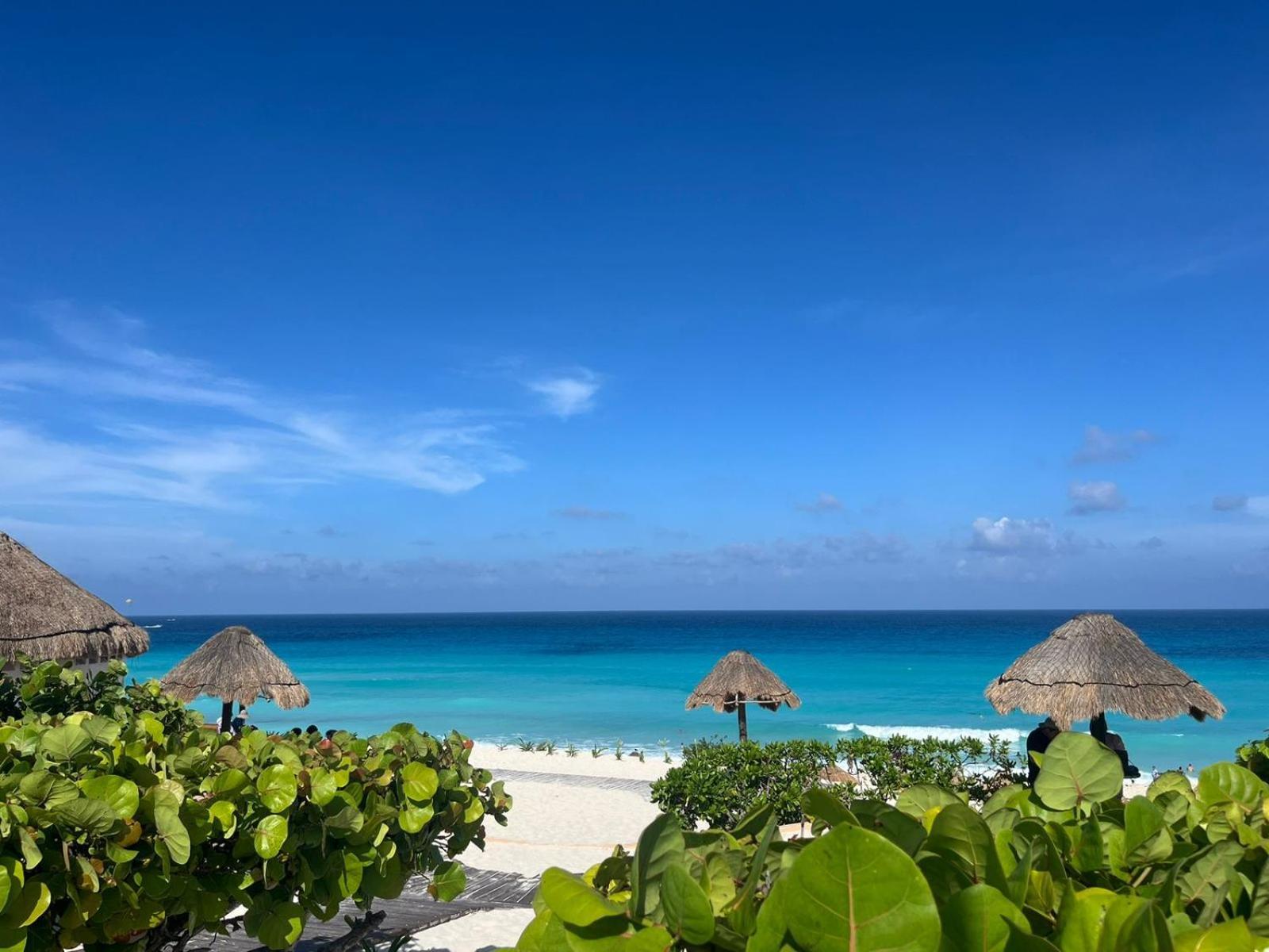 Astoria Gated Condos Cancún Exteriér fotografie